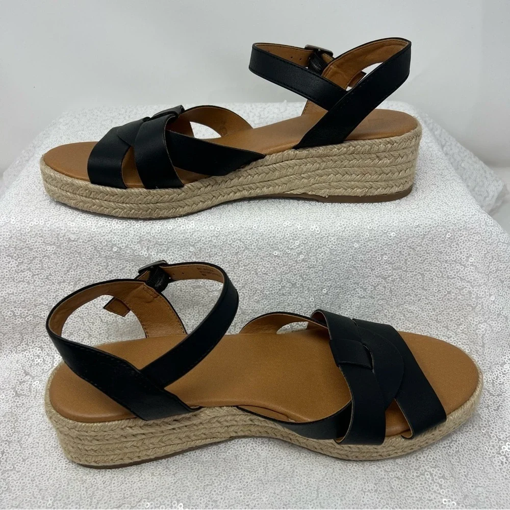 White Mountain black espadrille or